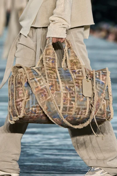Look 91